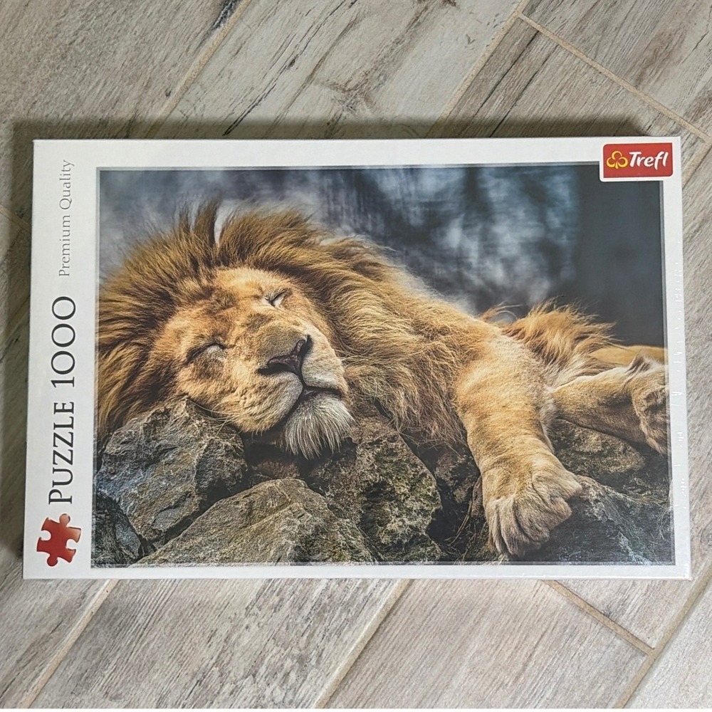 Trefl Jigsaw Puzzle 1000 Piece Brown Sleeping Lion Unisex Safari Wildlife Art